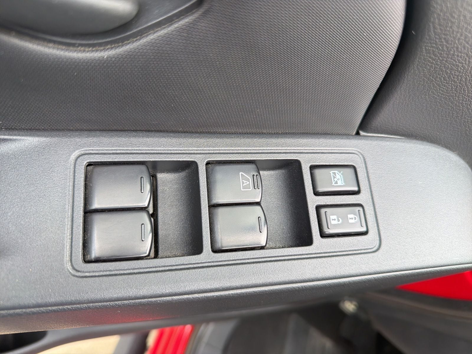 2023 Nissan Frontier S