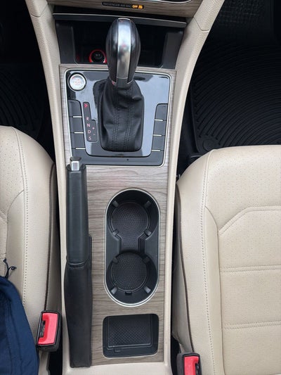 2018 Volkswagen Passat 2.0T SE