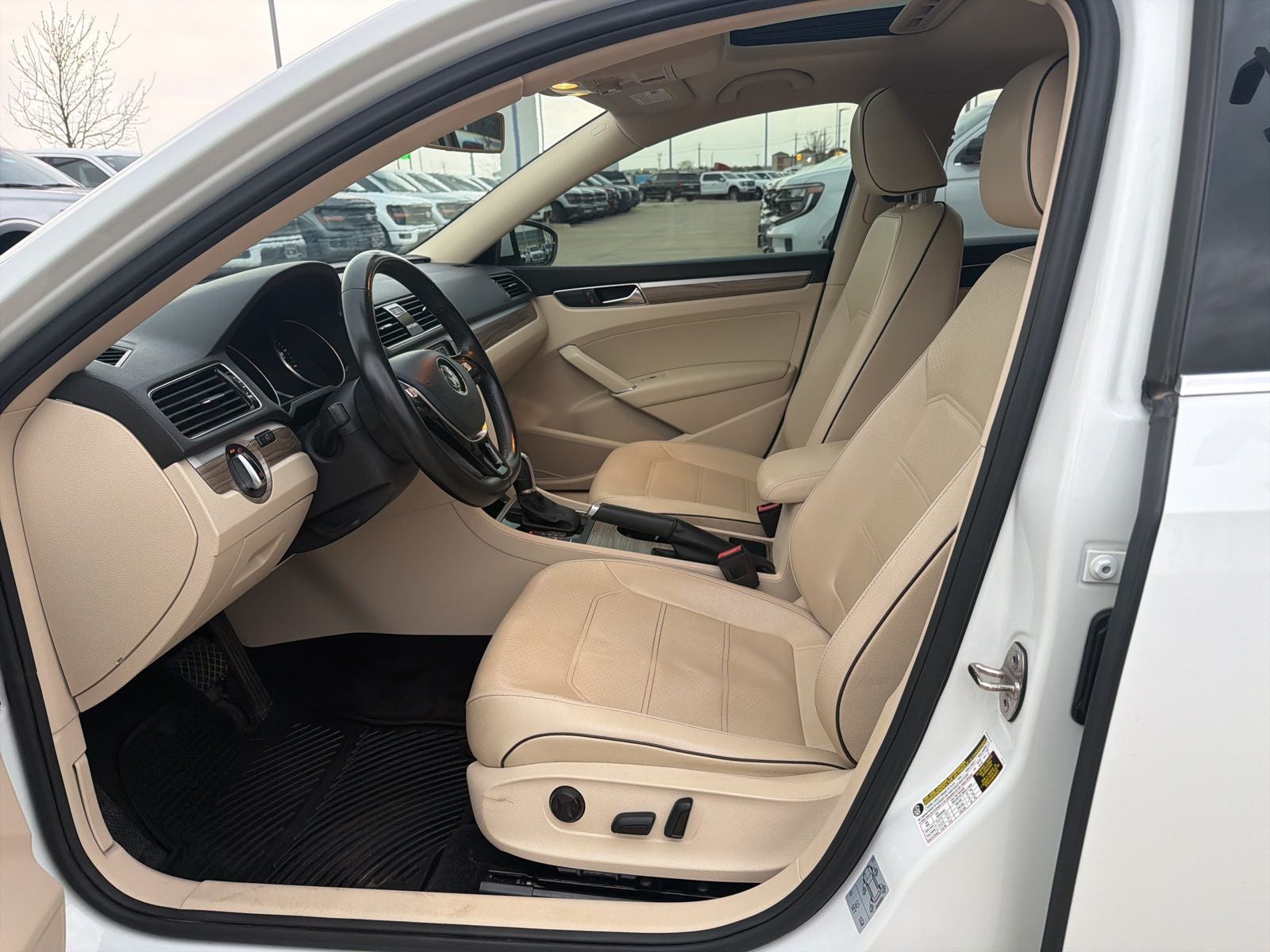 2018 Volkswagen Passat 2.0T SE