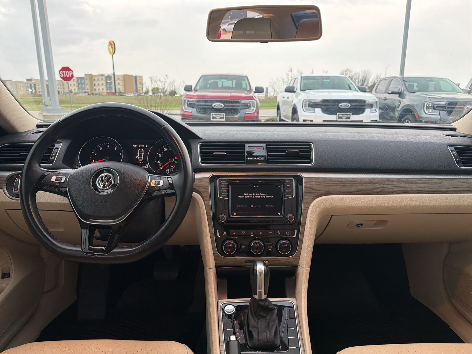 2018 Volkswagen Passat 2.0T SE