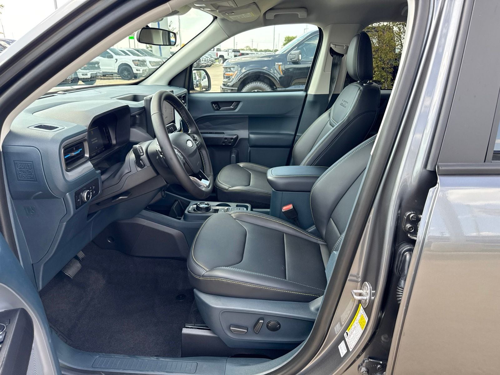 2026 Ford Maverick Lobo Standard