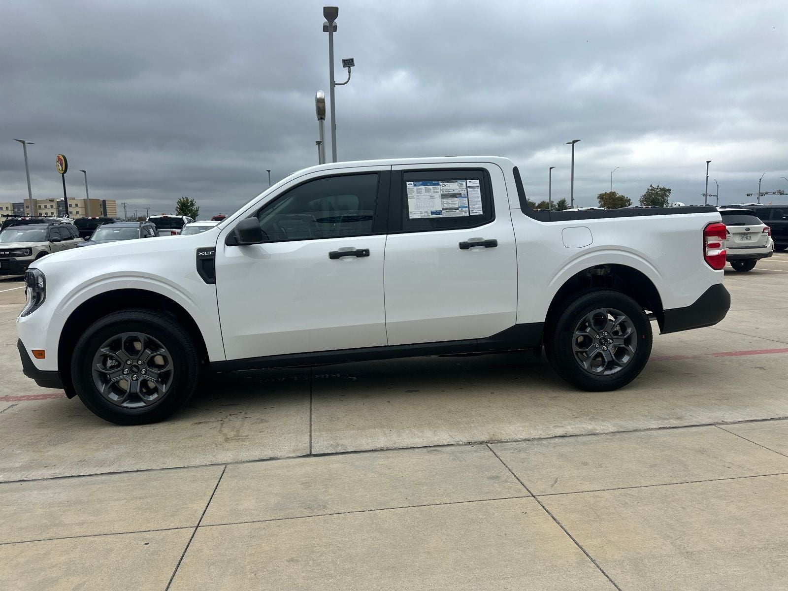 2025 Ford Maverick XLT