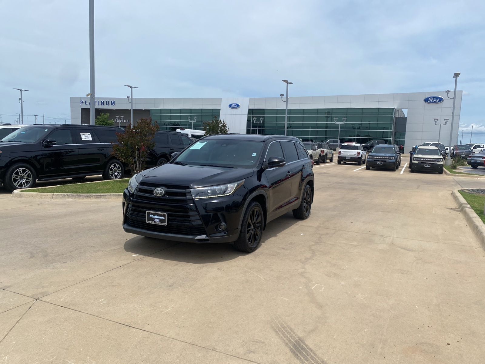 2019 Toyota Highlander SE