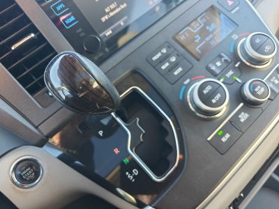 2015 Toyota Sienna XLE 8 Passenger