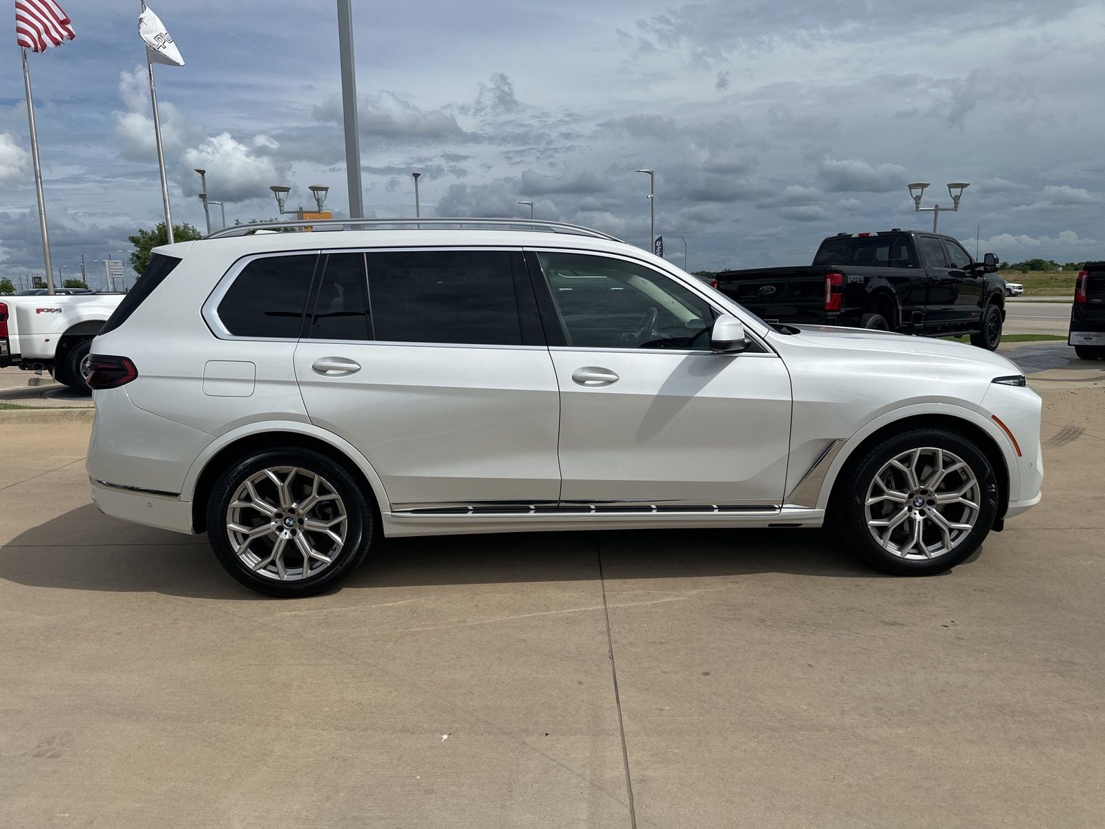 2025 BMW X7 xDrive40i