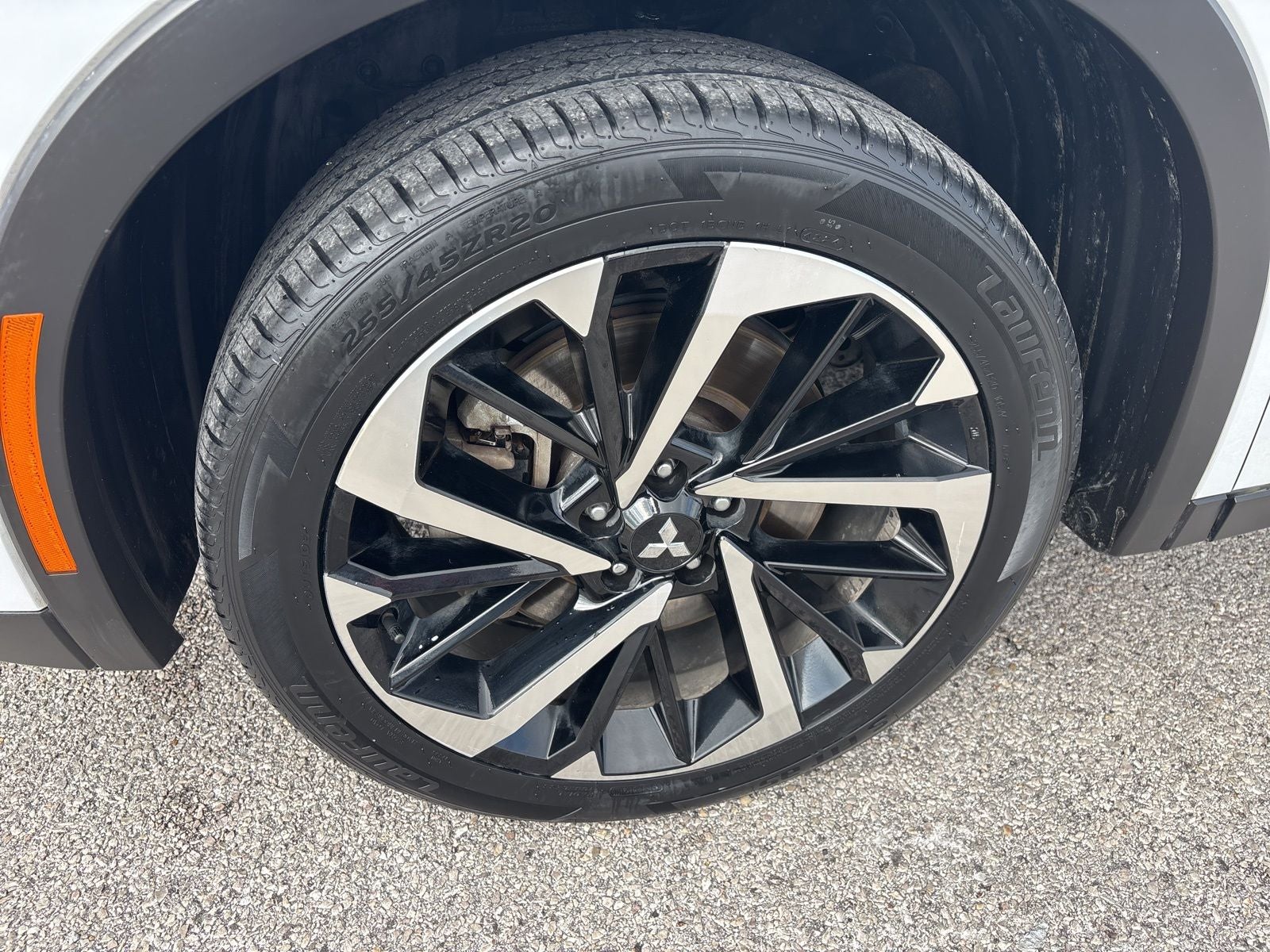 2022 Mitsubishi Outlander ES